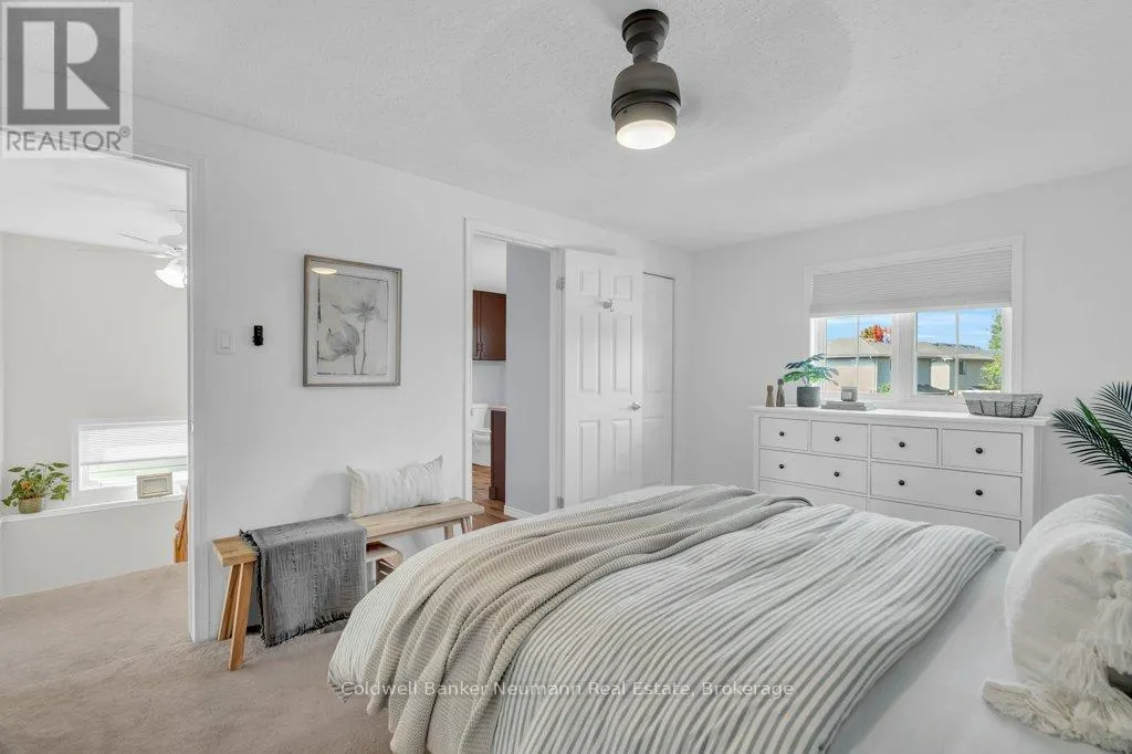 71 WAXWING CRESCENT