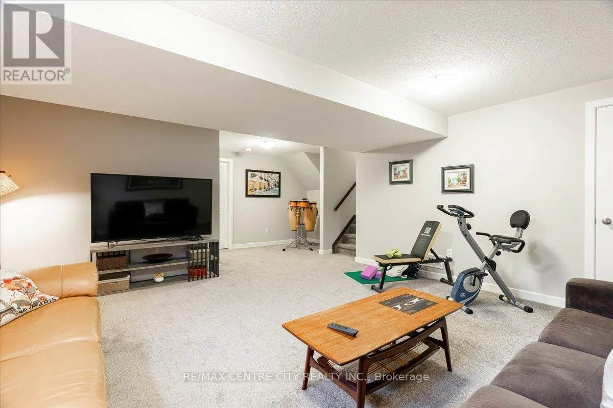 9 EMPIRE PARKWAY