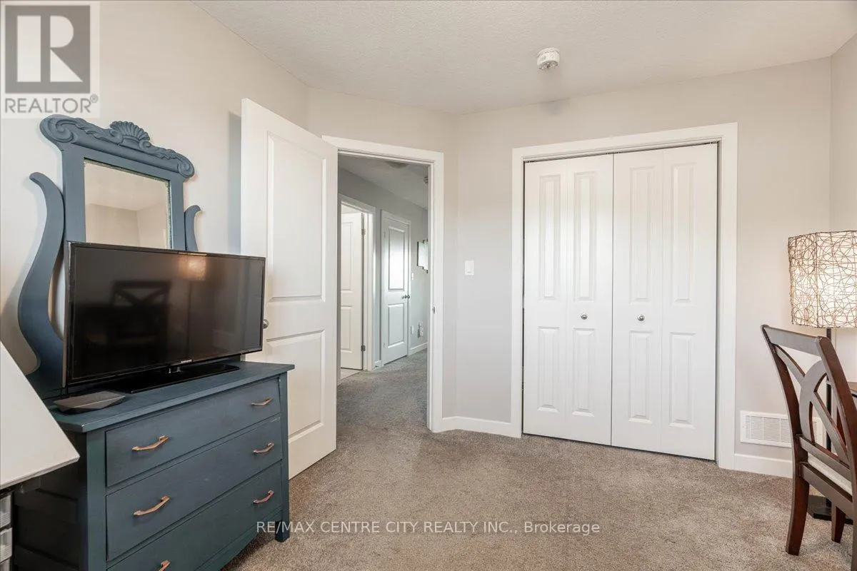9 EMPIRE PARKWAY