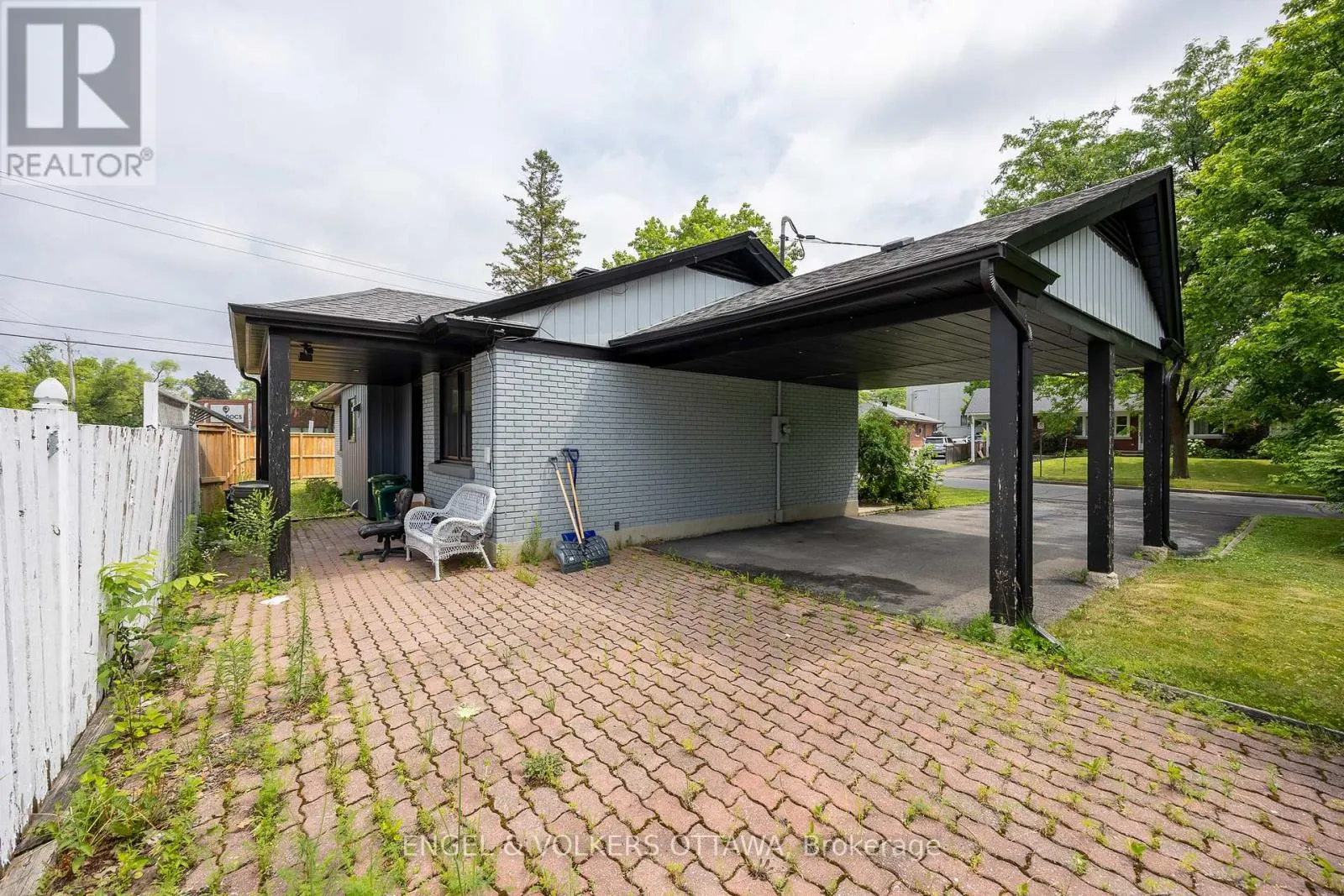 2204 UTAH STREET