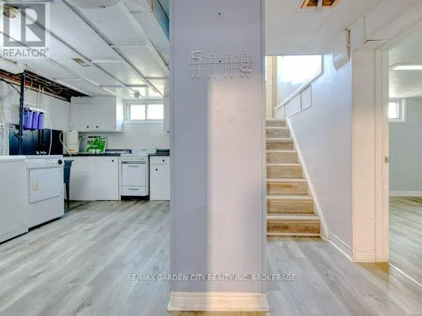 11 BONAVEM DRIVE