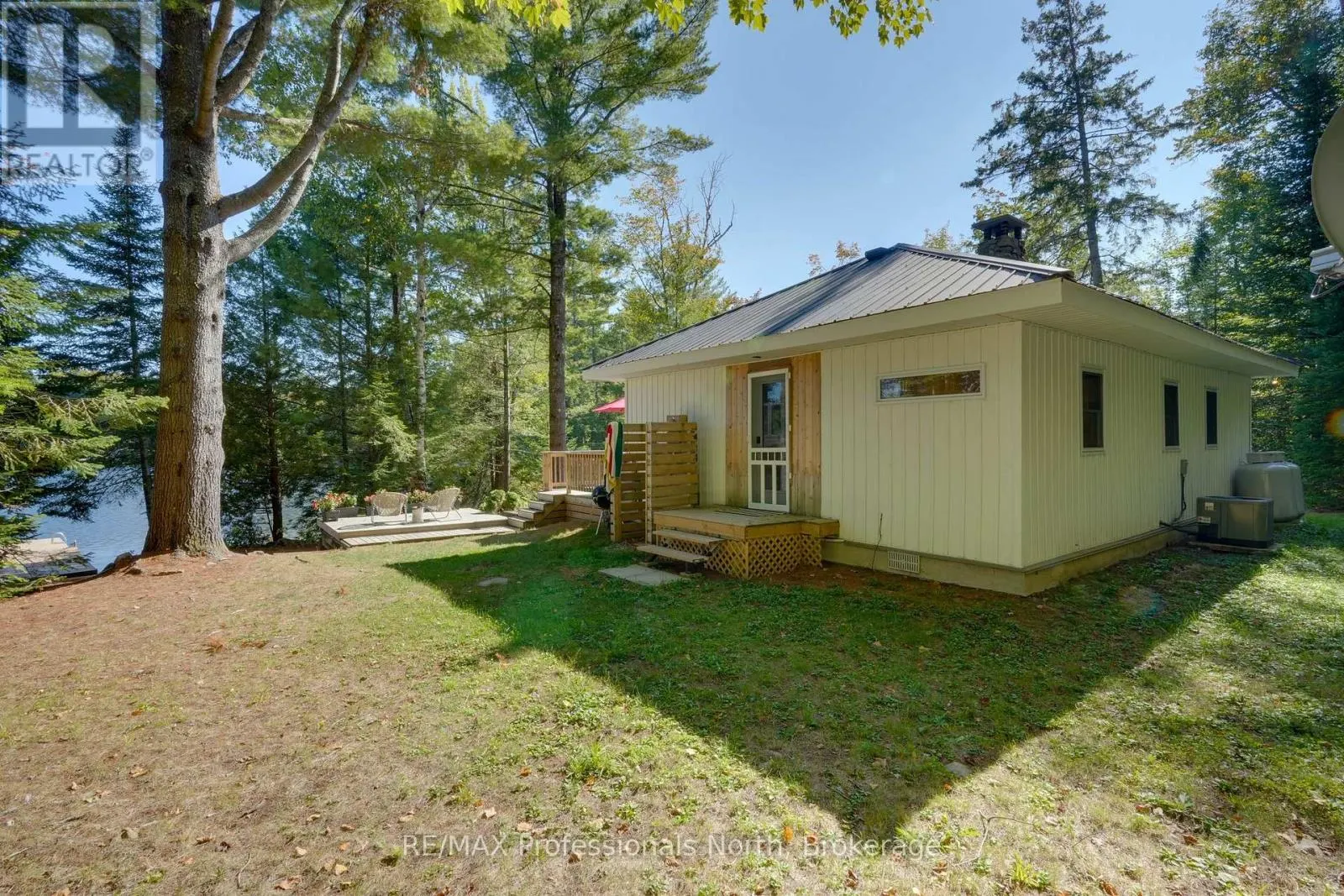 1046 PINE LAKE SHORES PRIVATE ROAD