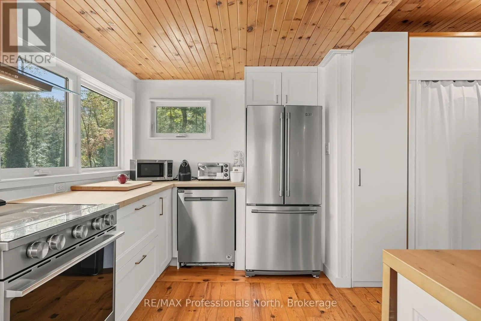 1046 PINE LAKE SHORES PRIVATE ROAD