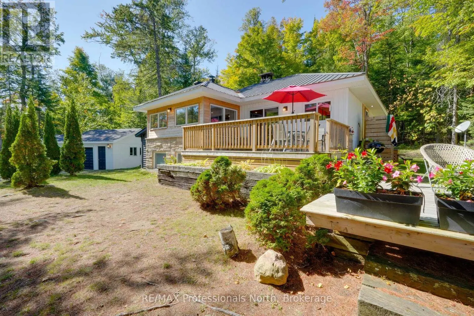 1046 PINE LAKE SHORES PRIVATE ROAD