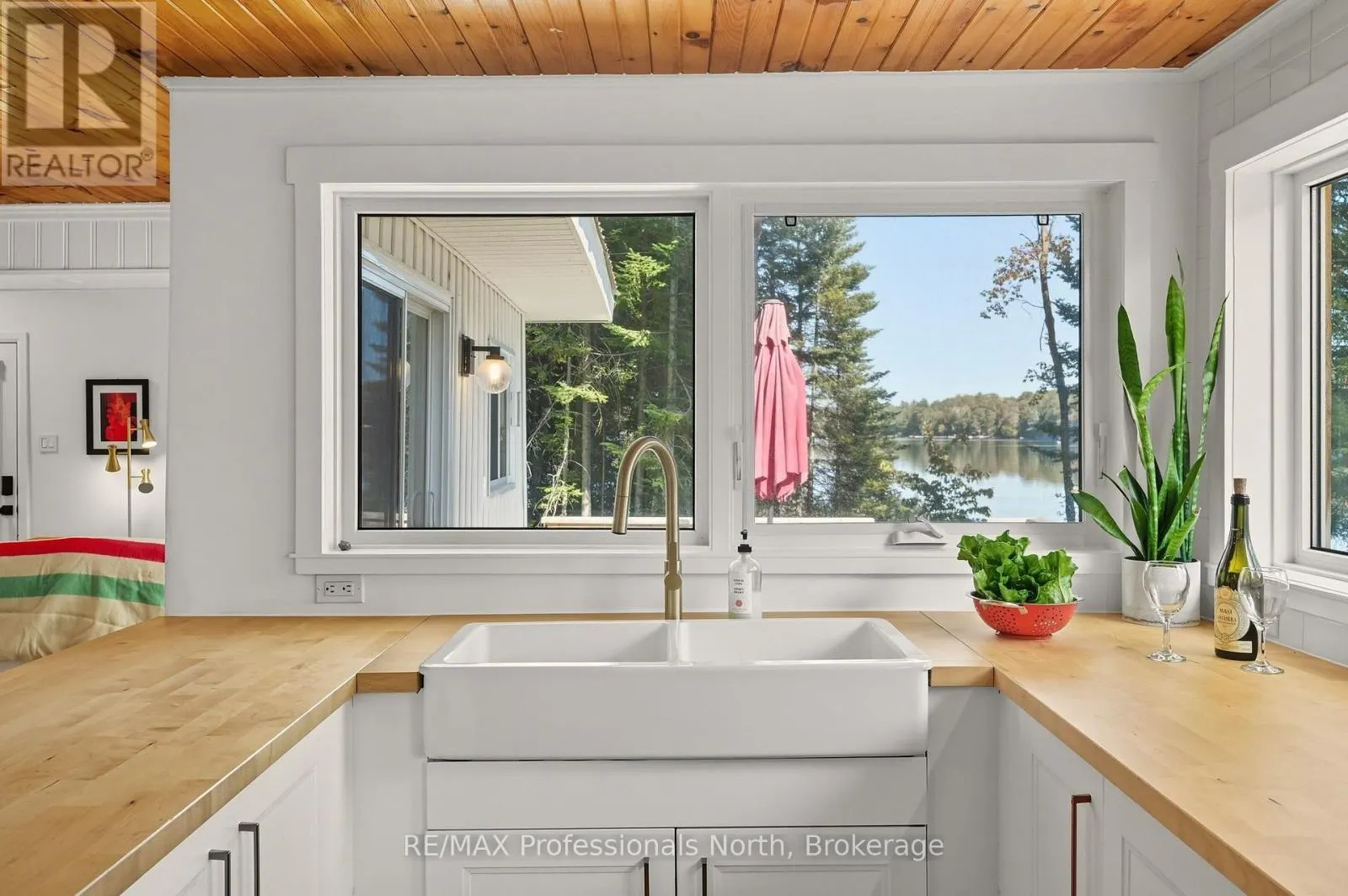 1046 PINE LAKE SHORES PRIVATE ROAD