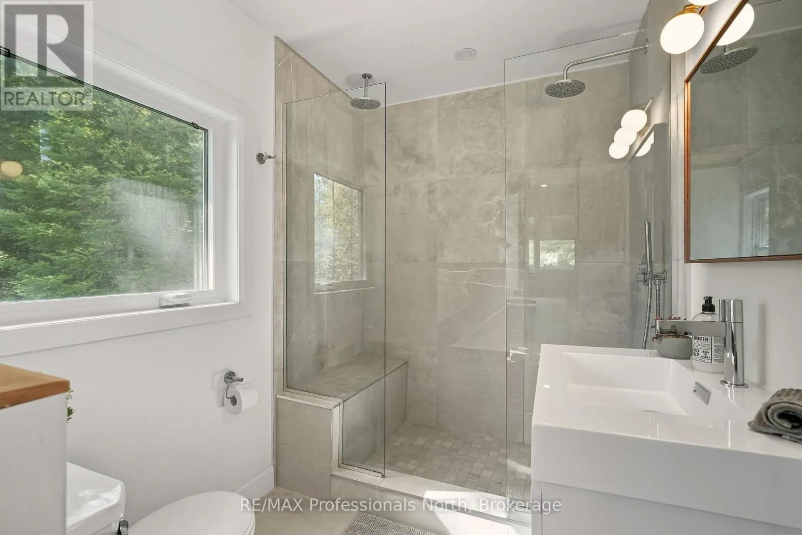 1046 PINE LAKE SHORES PRIVATE ROAD