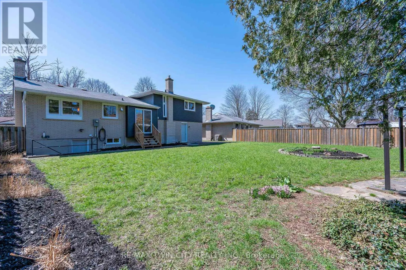 34 BRADLEY DRIVE