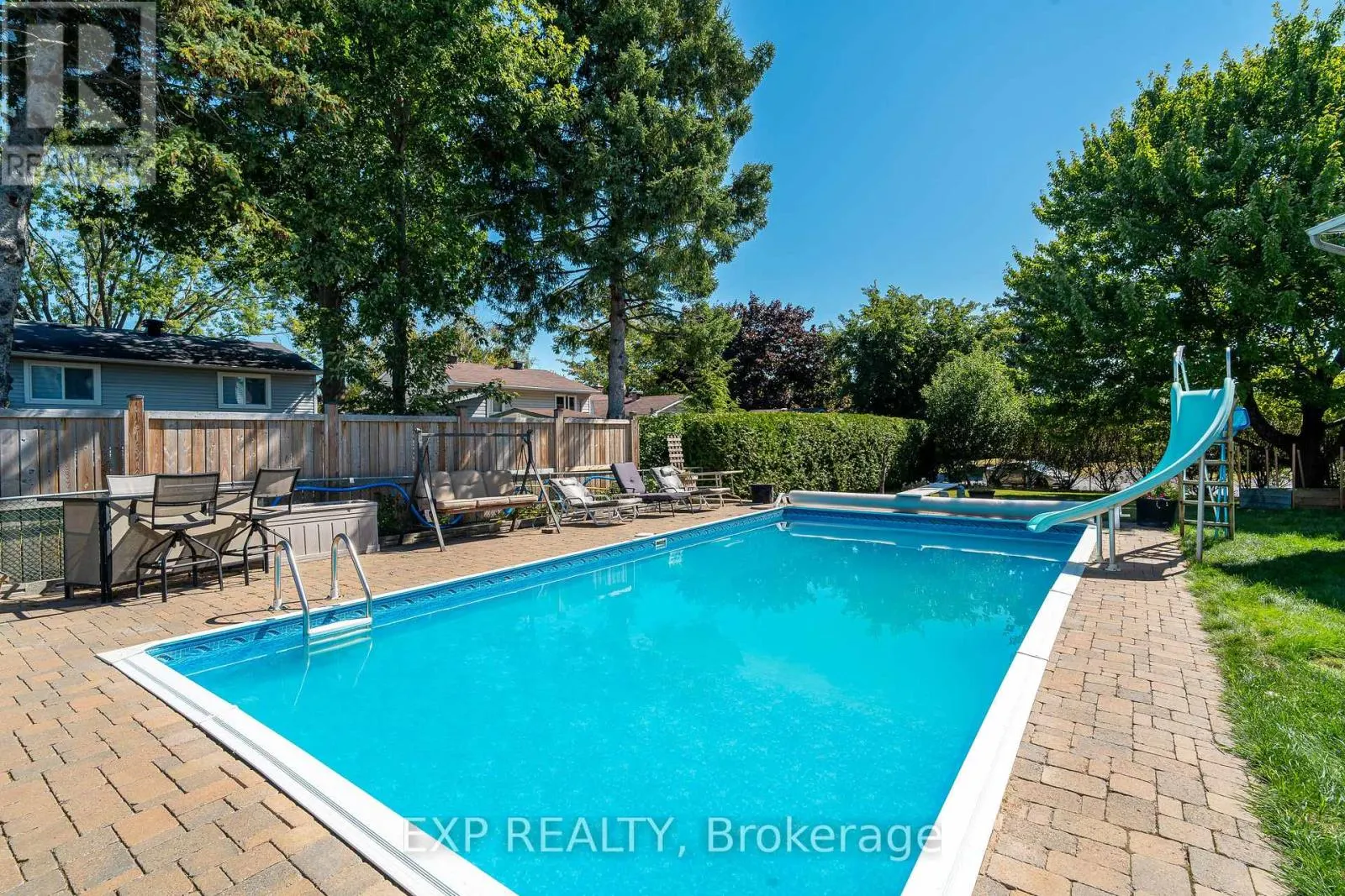 36 KEEWATIN CRESCENT