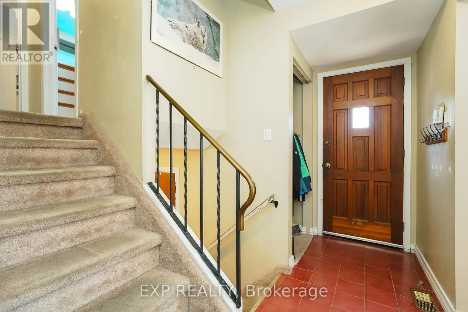 36 KEEWATIN CRESCENT