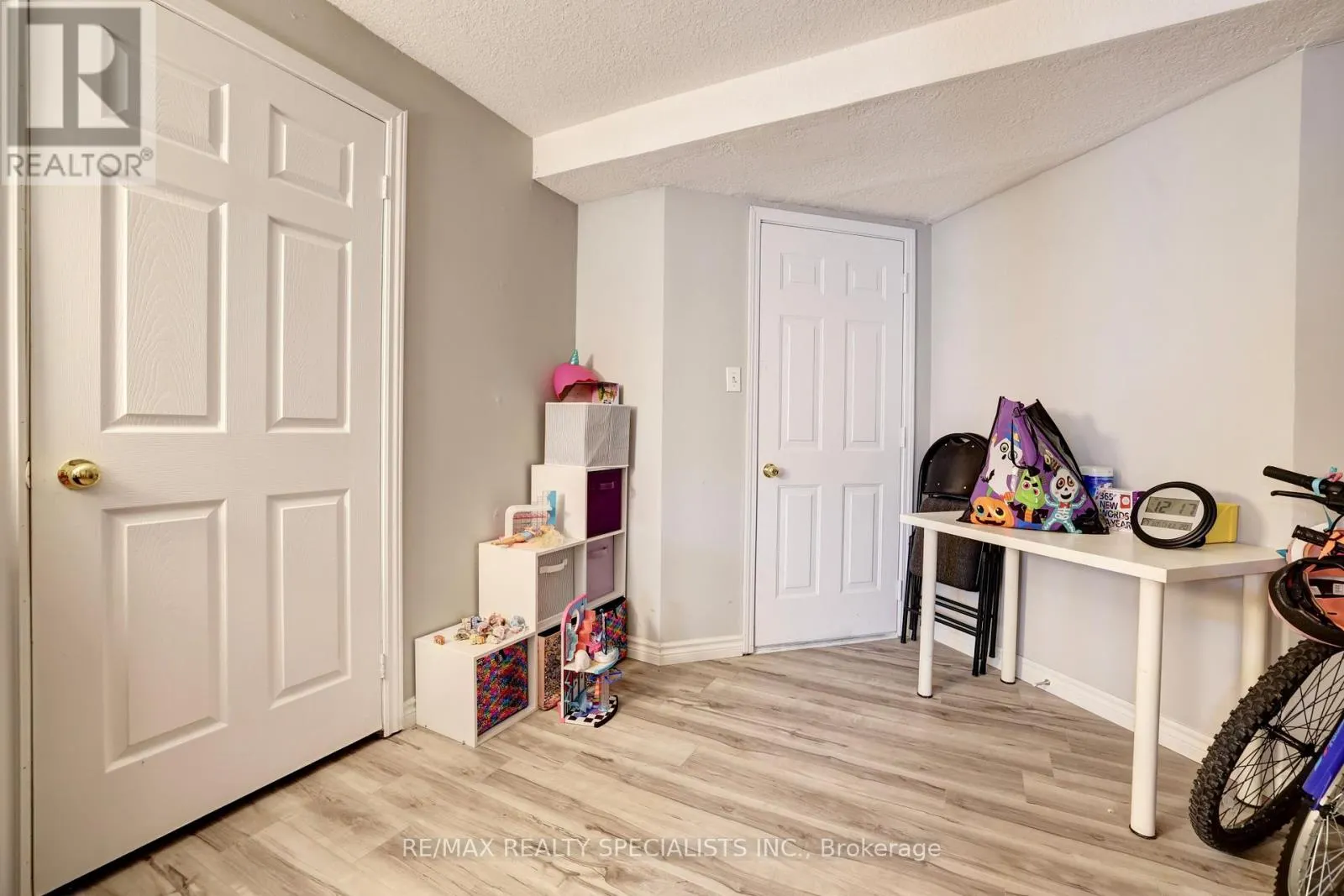 144 DECARO CRESCENT