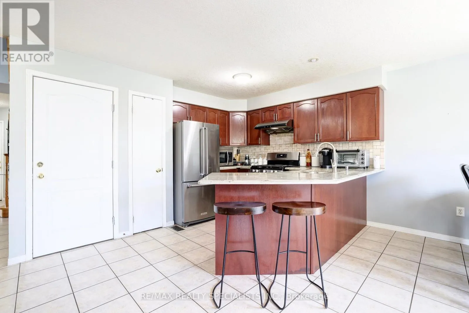 144 DECARO CRESCENT