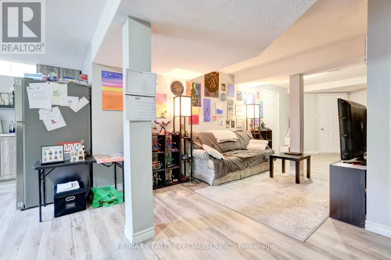 144 DECARO CRESCENT