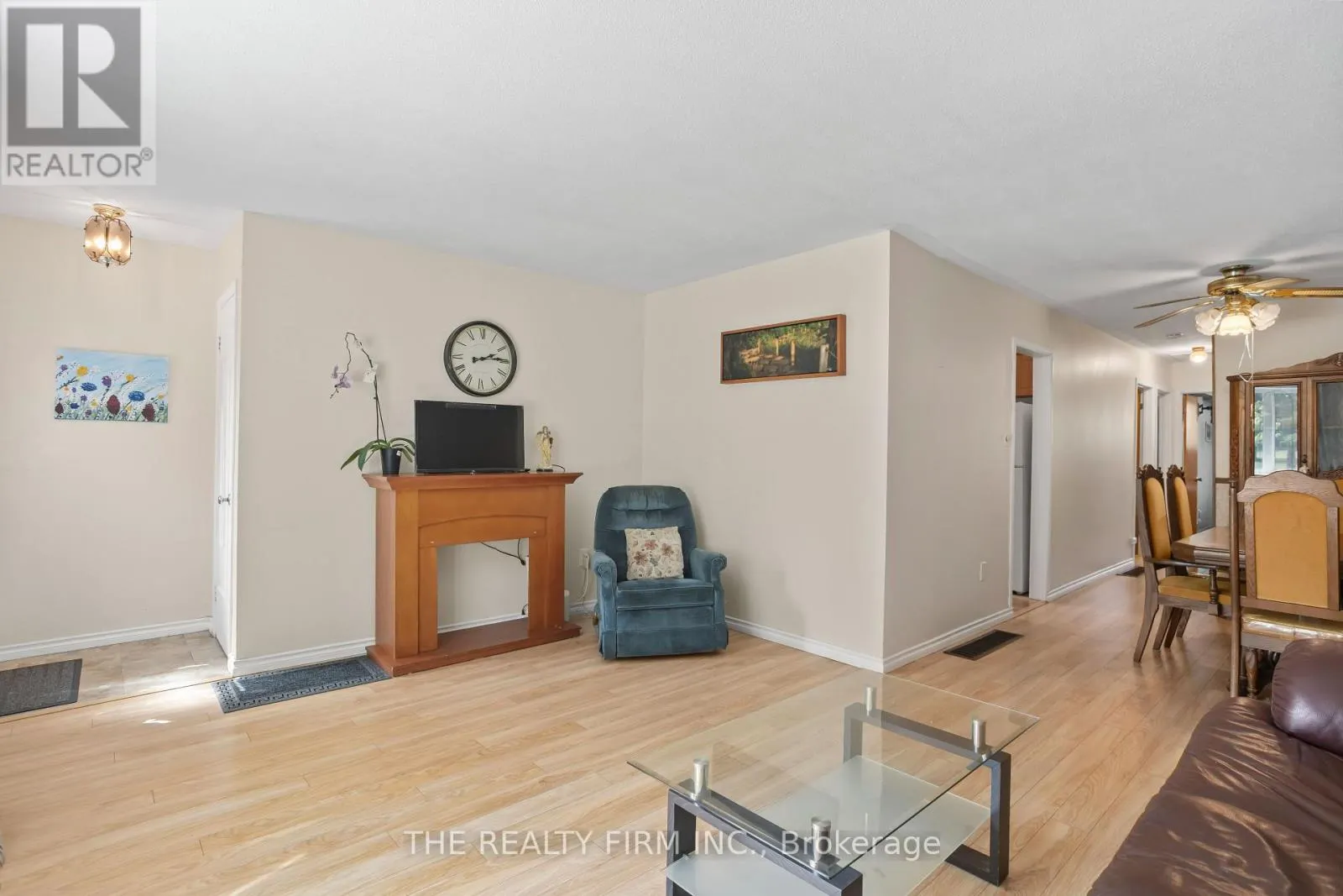 681 LADYBROOK CRESCENT