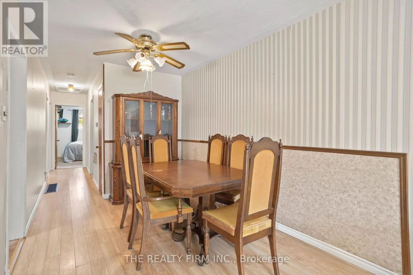 681 LADYBROOK CRESCENT