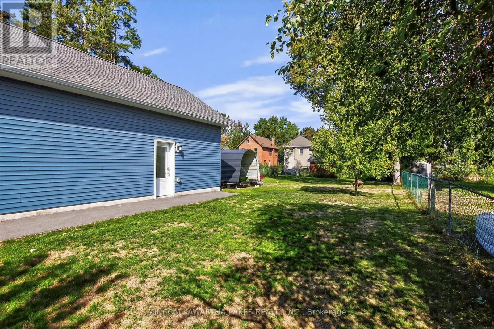 644 LUNDYS LANE