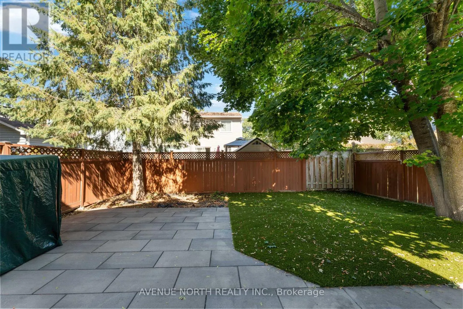 33 SARRAZIN WAY