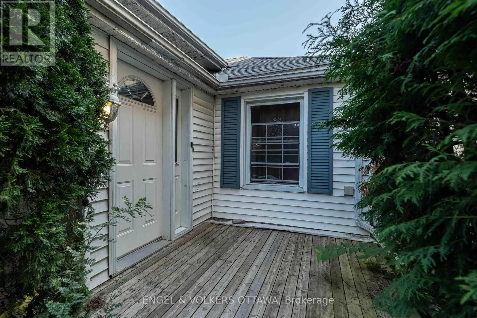 467 EDGEWORTH AVENUE
