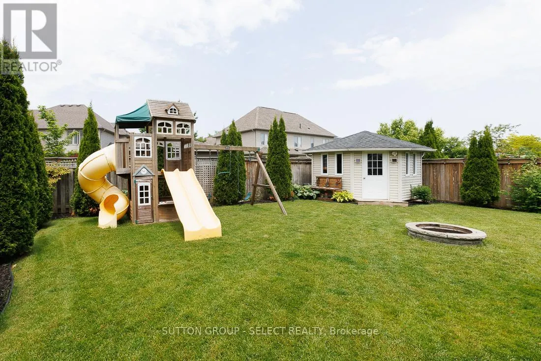 382 PLANE TREE DRIVE
