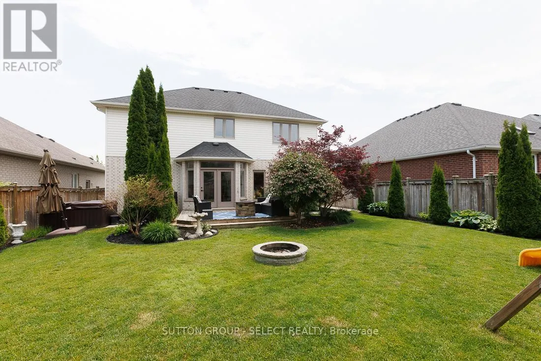 382 PLANE TREE DRIVE