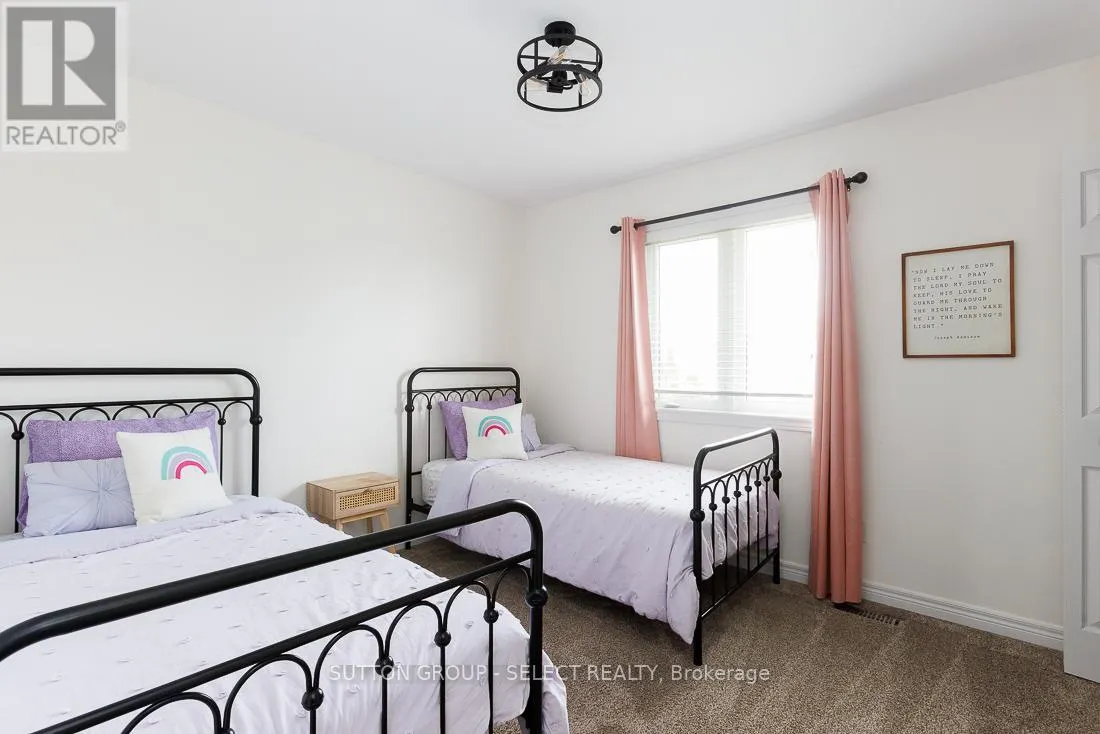 382 PLANE TREE DRIVE