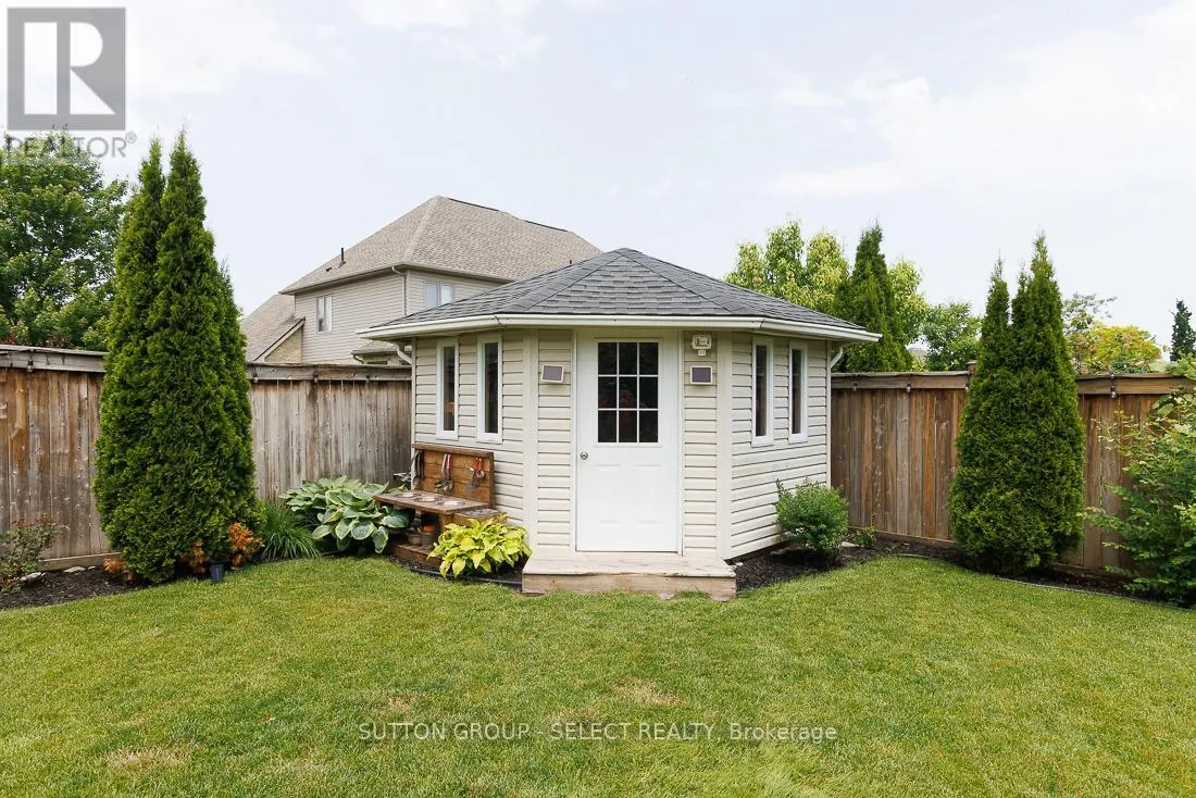 382 PLANE TREE DRIVE