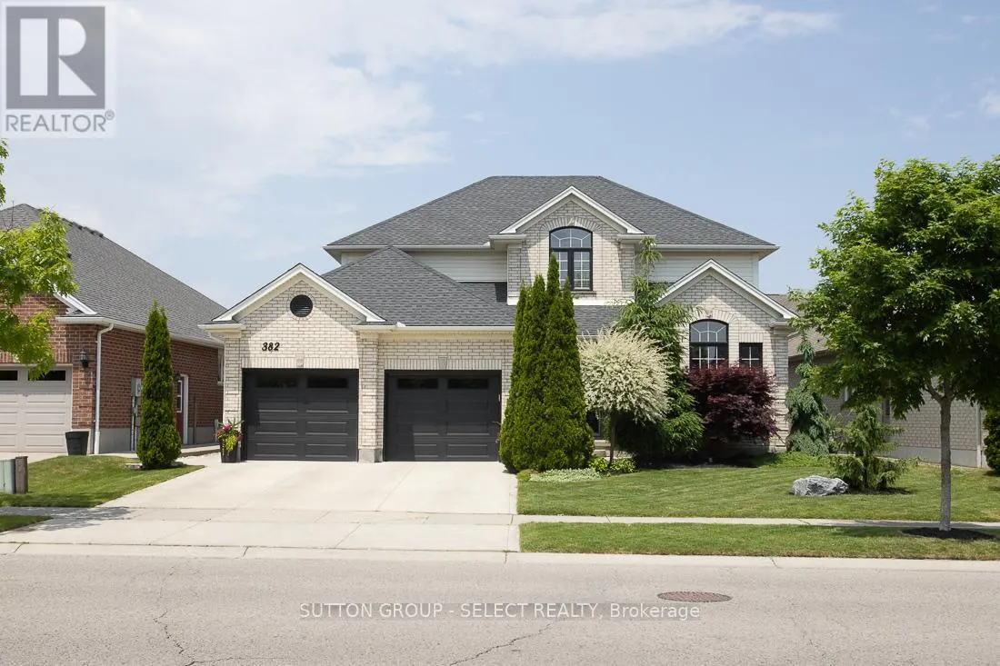 382 PLANE TREE DRIVE