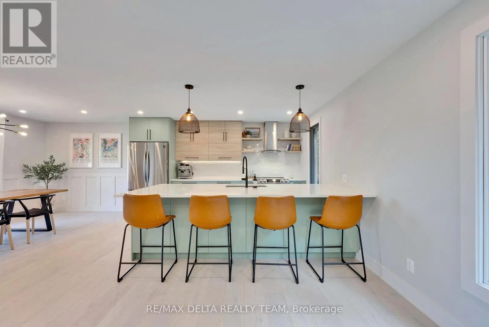 2556 GRAVELLE CRESCENT