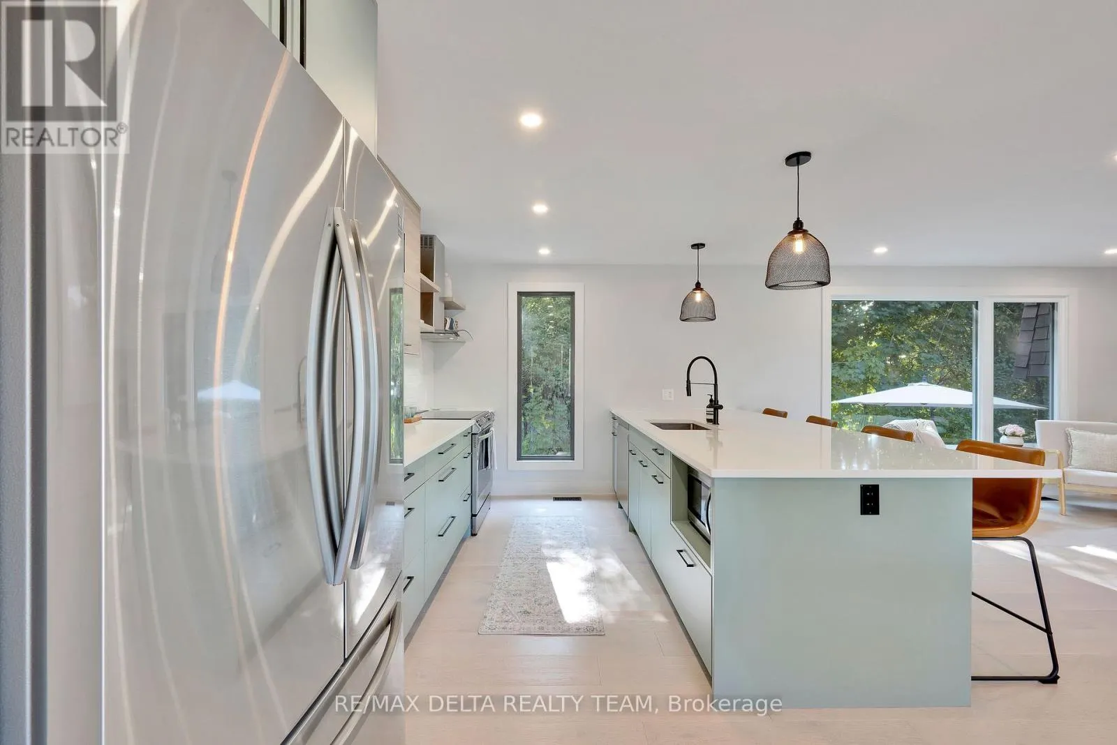 2556 GRAVELLE CRESCENT