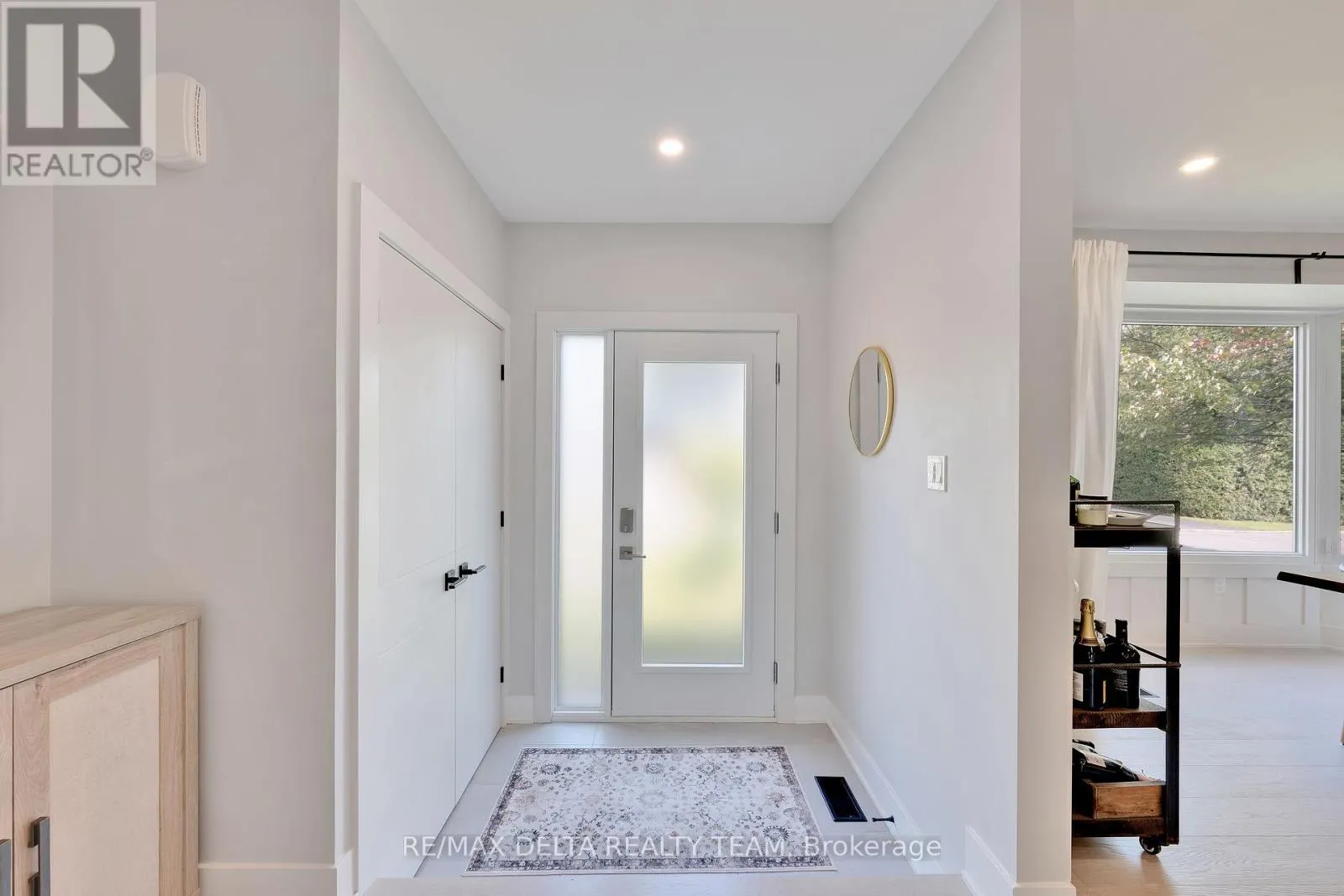 2556 GRAVELLE CRESCENT