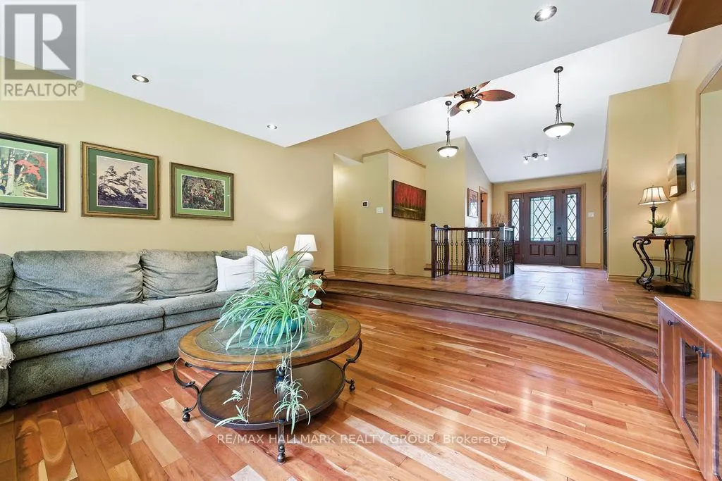 206 DEERWOOD DRIVE