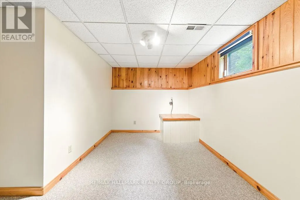 206 DEERWOOD DRIVE