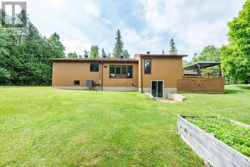 206 DEERWOOD DRIVE