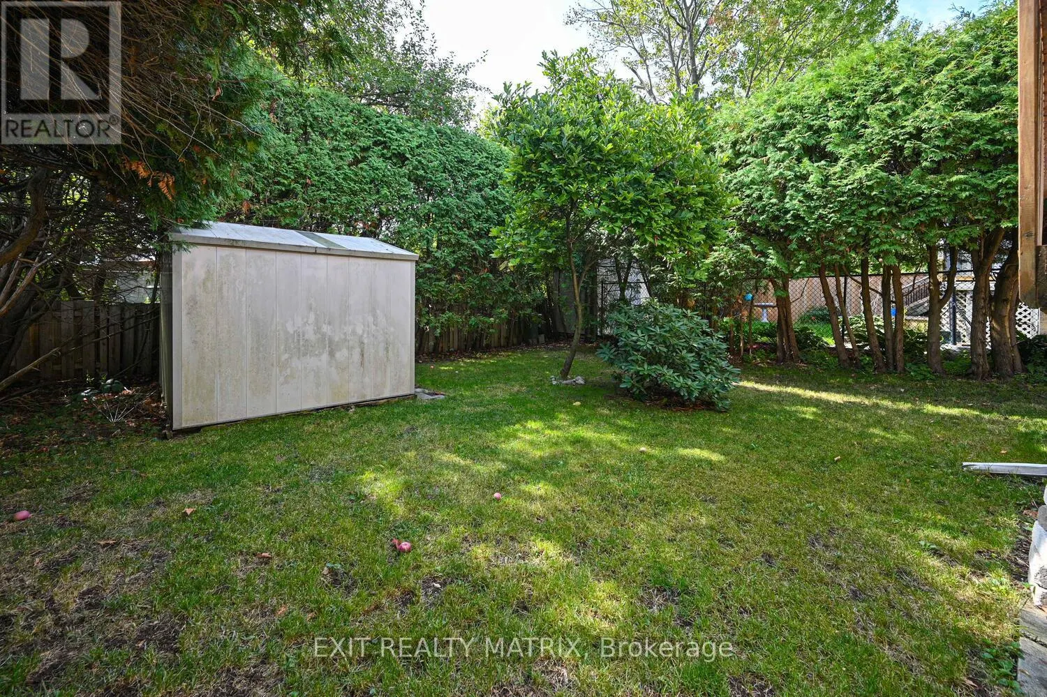 90 CHESTERTON DRIVE