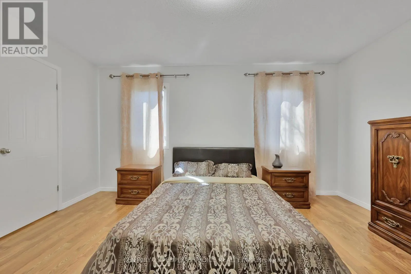 34 PHAIR CRESCENT