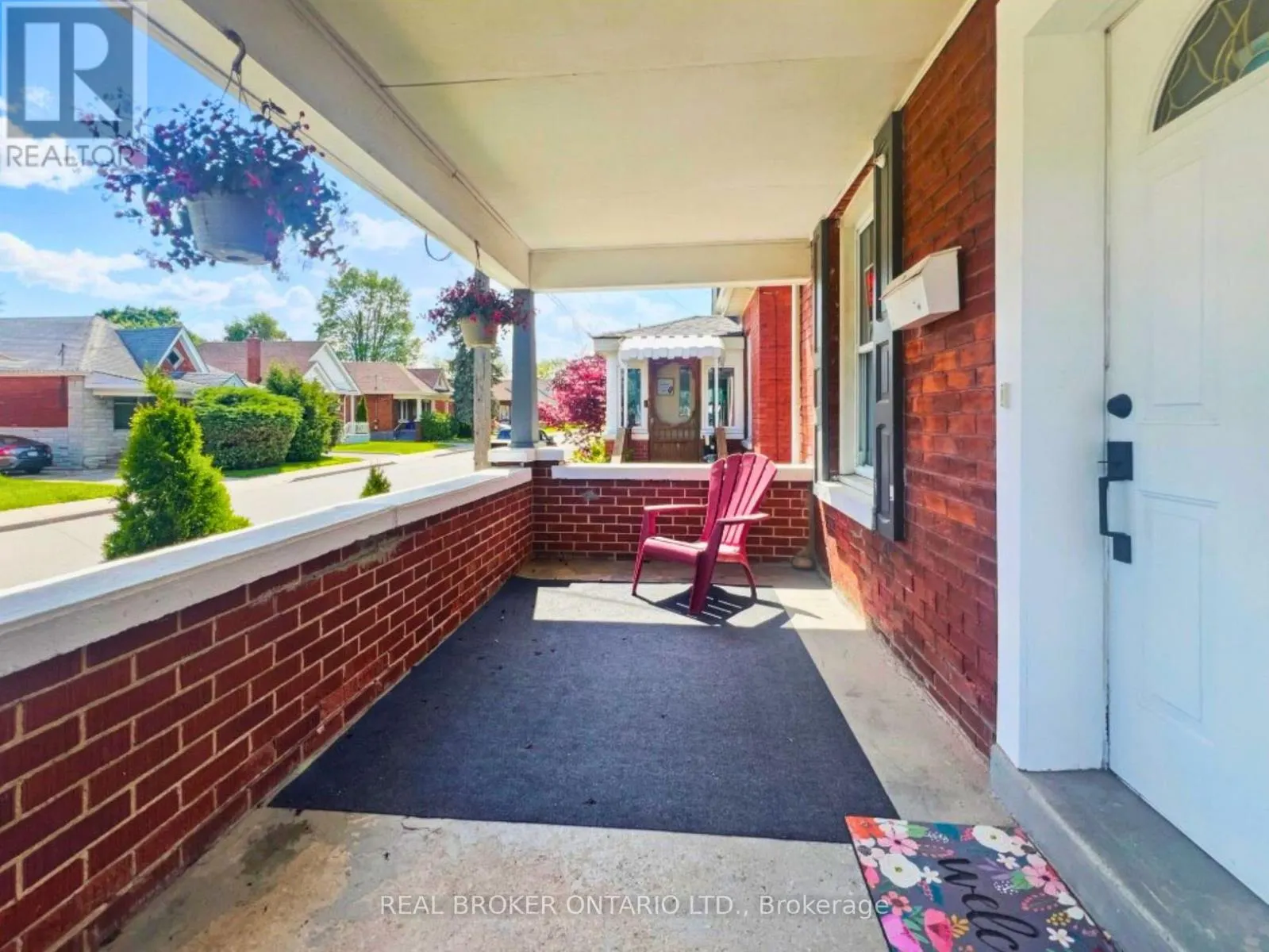 13 SALISBURY AVENUE