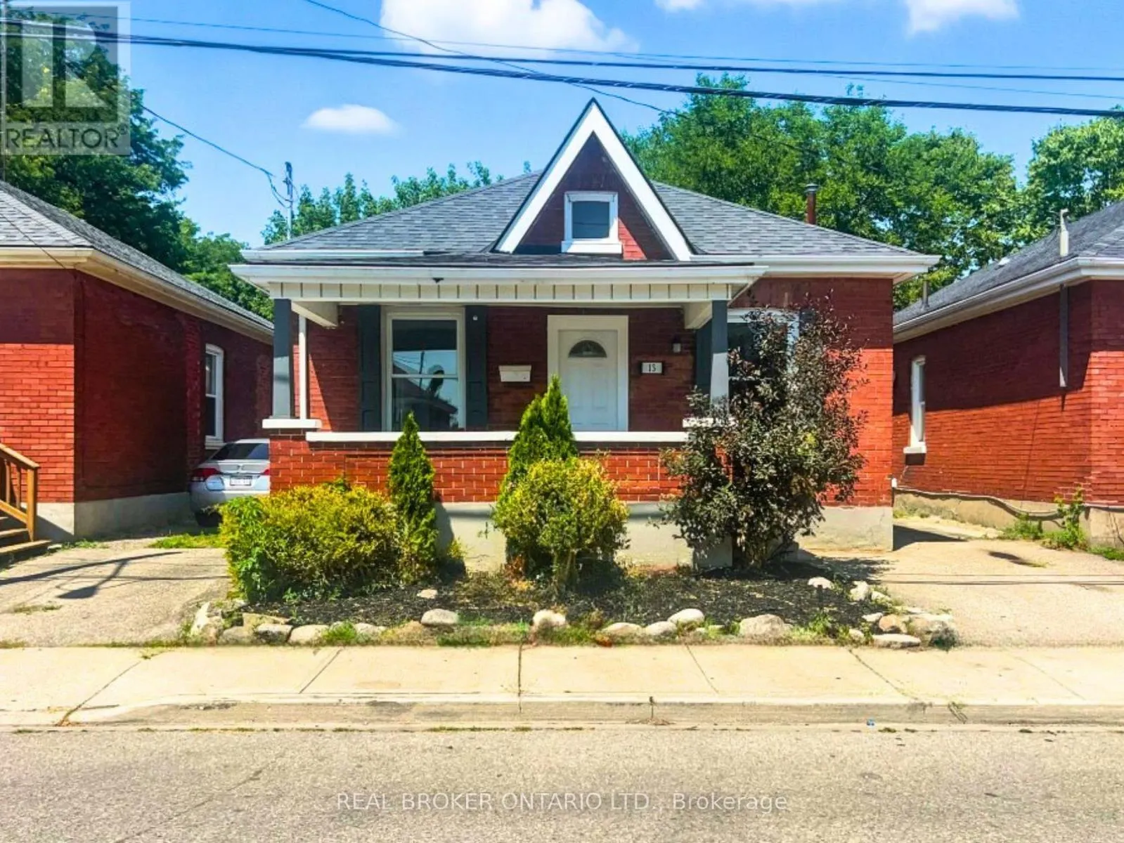 13 SALISBURY AVENUE