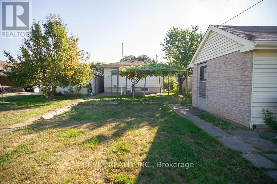 10 LINDEN AVENUE