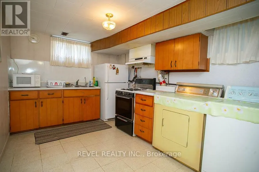 10 LINDEN AVENUE
