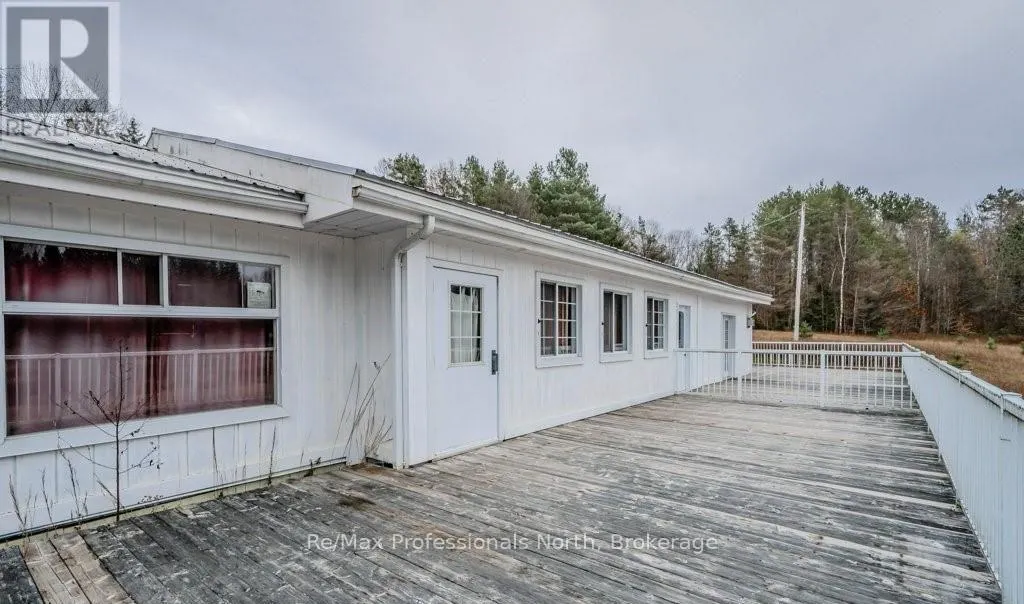 2180-2186 HIGHWAY 141