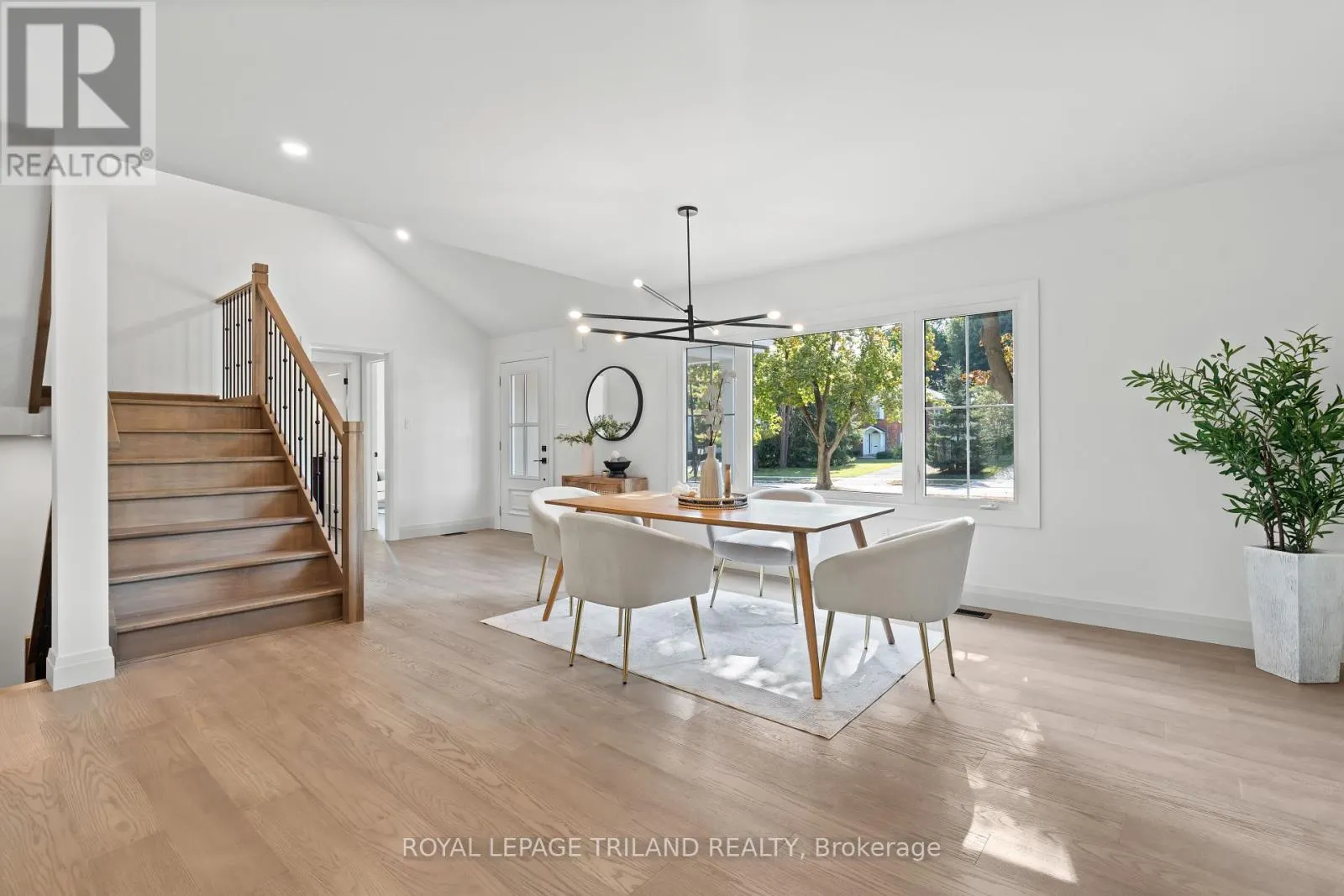 520 CANTERBURY ROAD