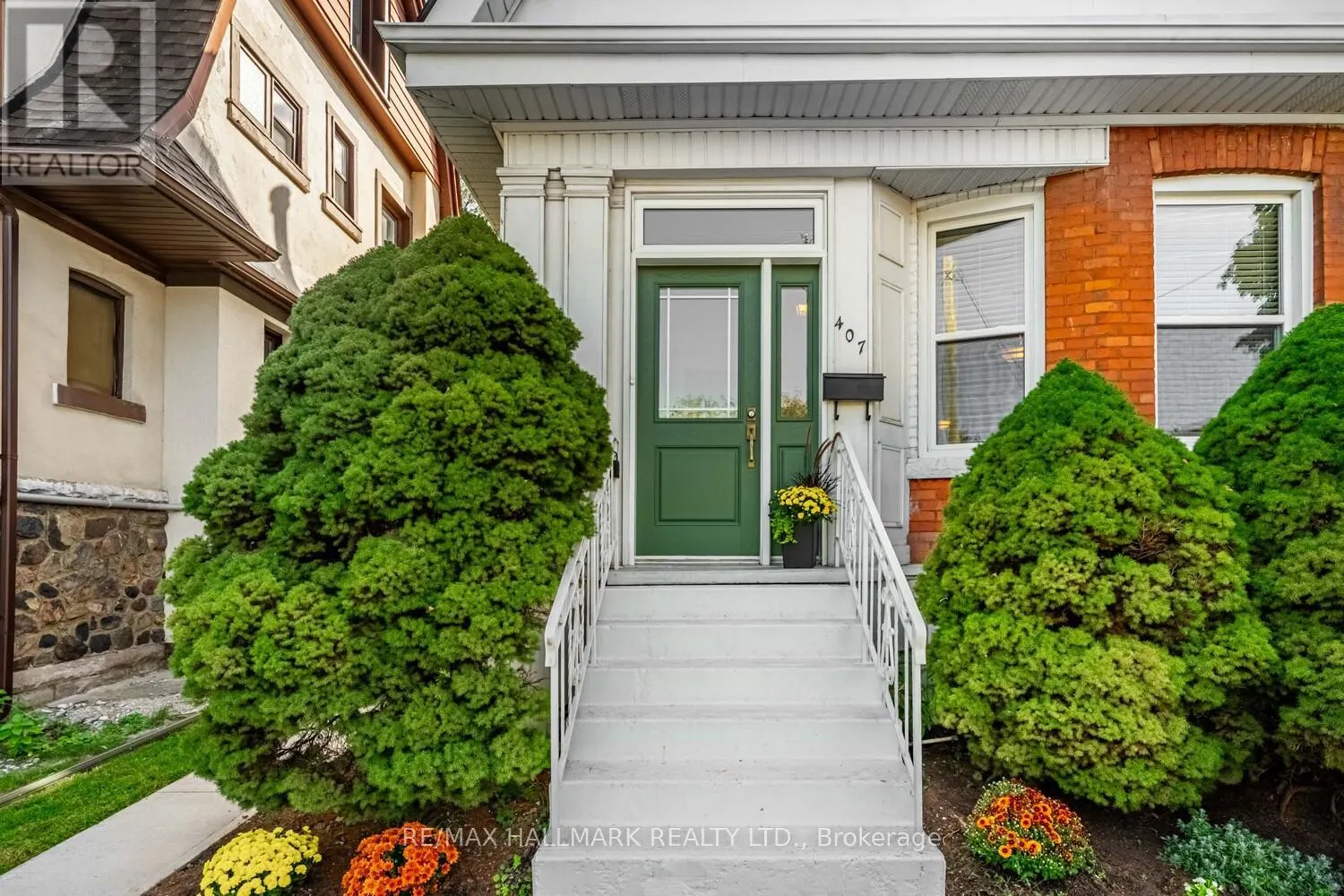 407 ABERDEEN AVENUE
