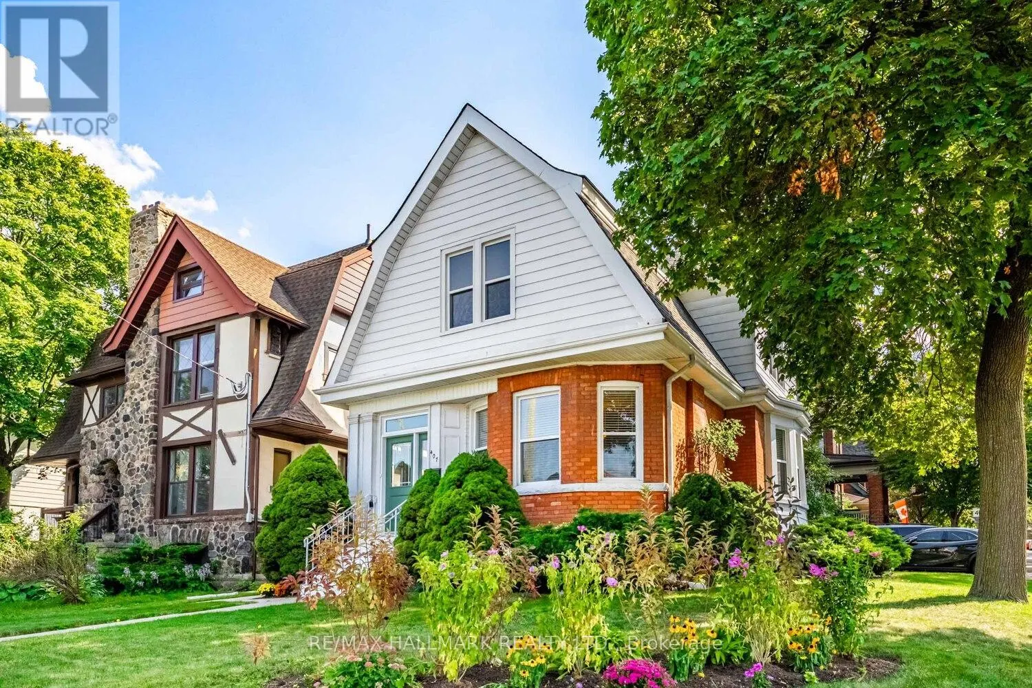 407 ABERDEEN AVENUE