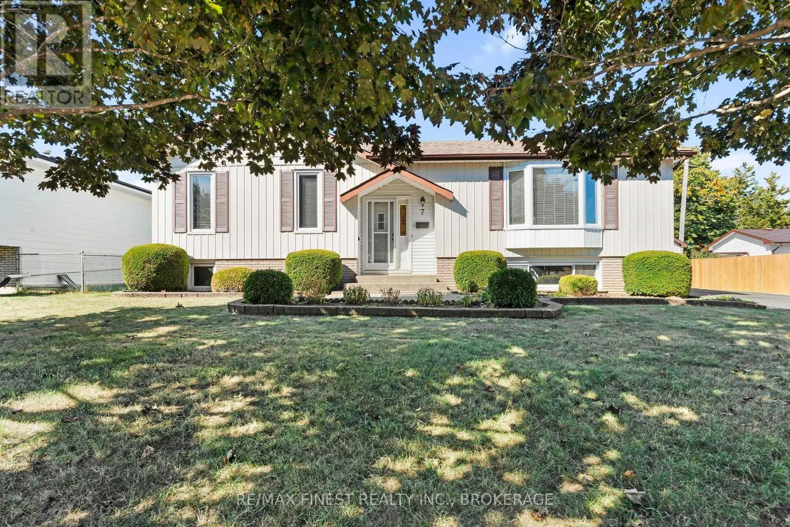7 HUFF AVENUE