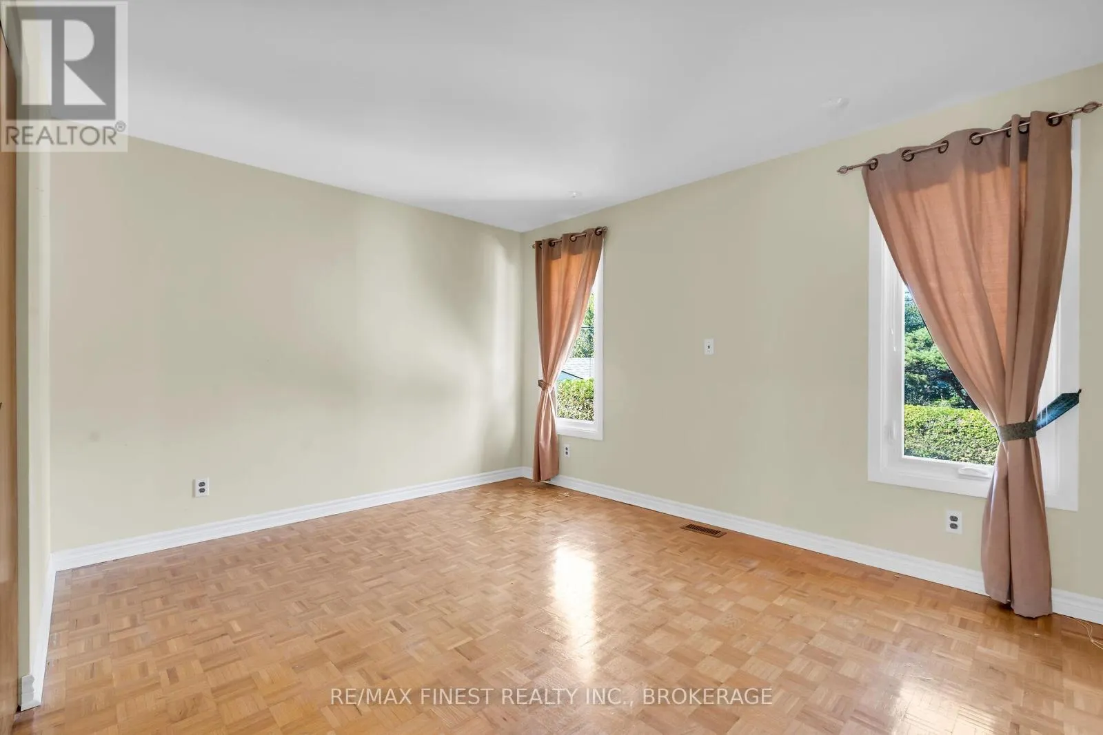 7 HUFF AVENUE