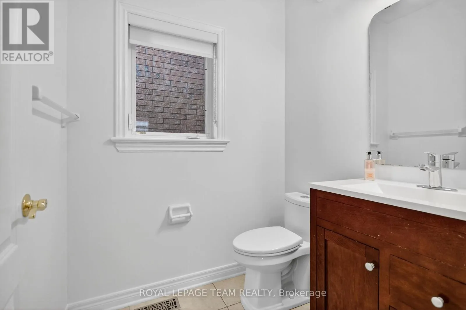 6 STONECROFT TERRACE
