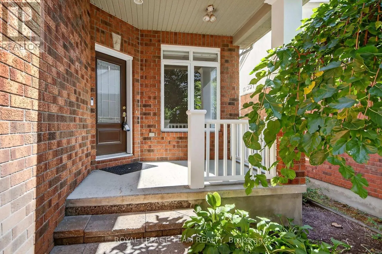 6 STONECROFT TERRACE