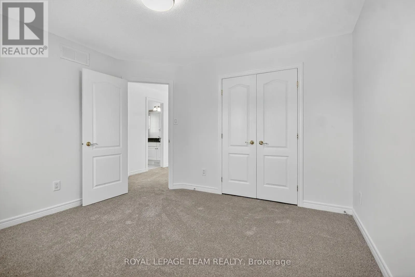 6 STONECROFT TERRACE