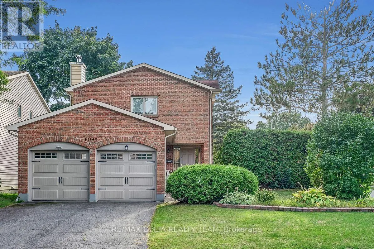 6096 MEADOWHILL CRESCENT