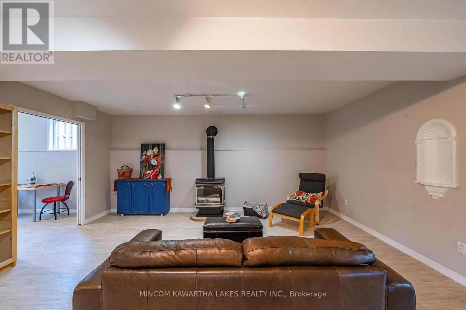 850 HEMLOCK STREET