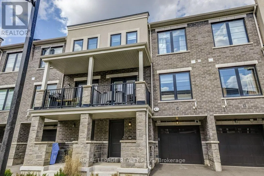 34 - 383 DUNDAS STREET E